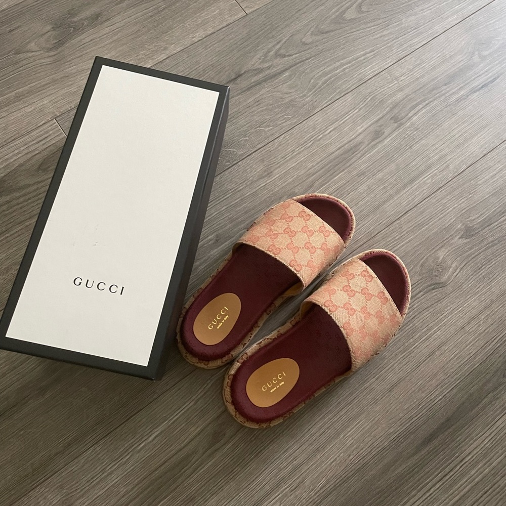 SOLD Women's Original GG slide sandal Size : 38 - Picture 1 of 6